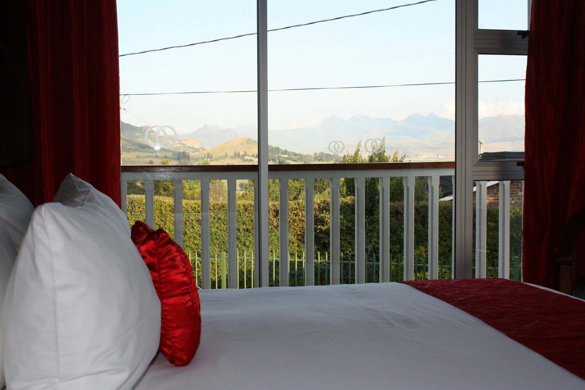 Knock Out View Clarens Hotel Kültér fotó